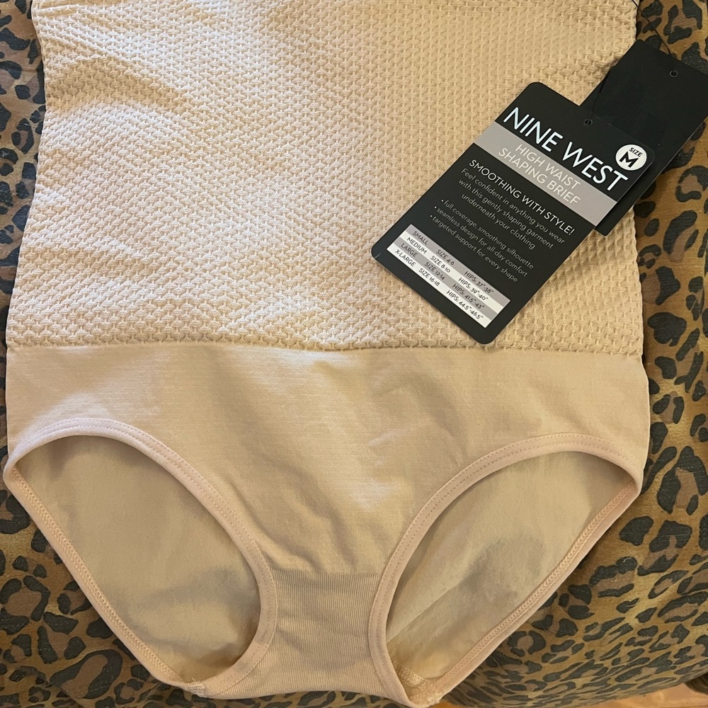 Nine West Women's Cream Smoothing Hipster